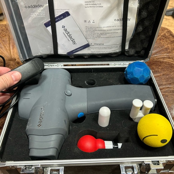Addaday BioZoom Edge Percussion Massager - Gray - Picture 1 of 3
